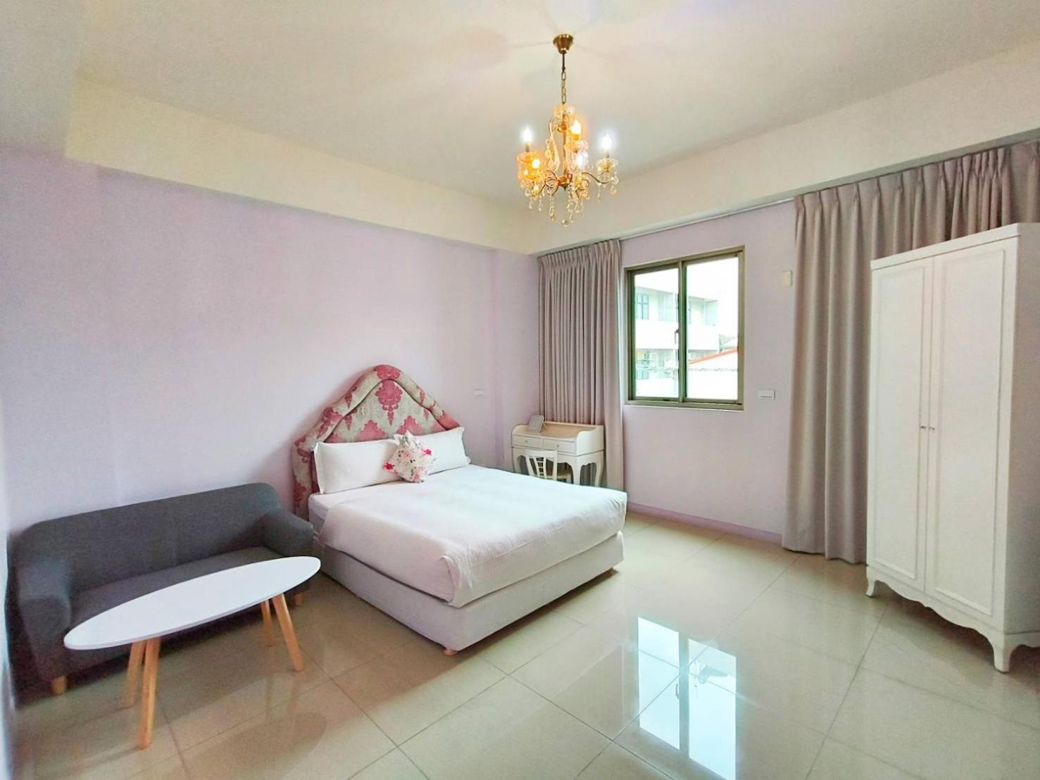 Elsa House Hotel Tainan Bagian luar foto